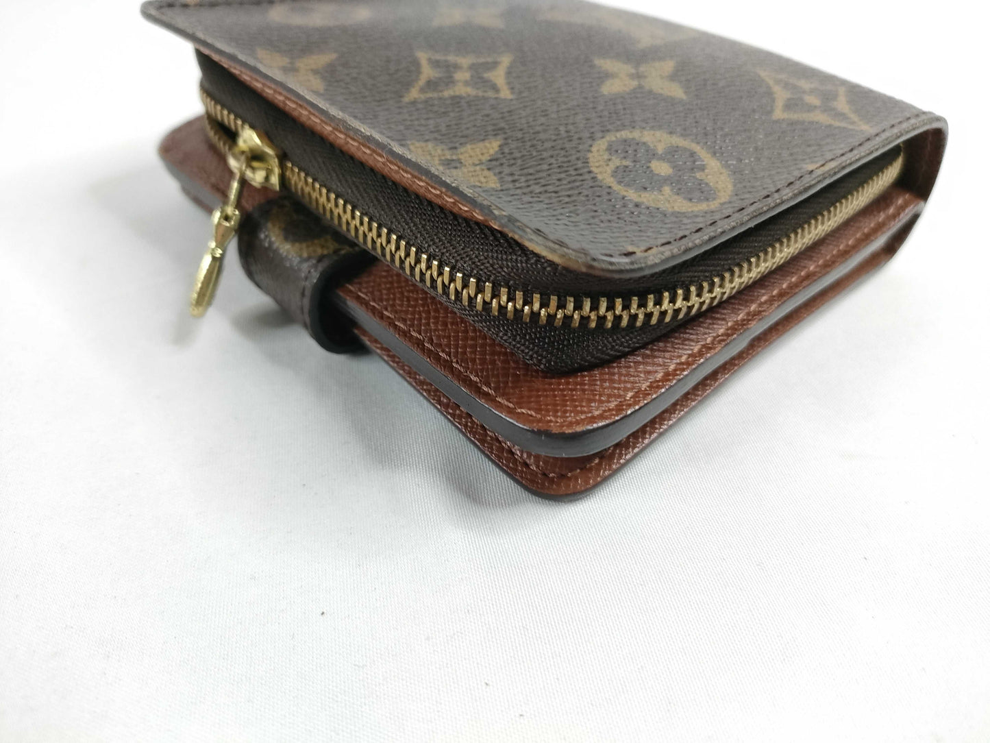 LOUIS VUITTON M61667 Monogram LV Monogram Compact Zip Wallet M61667 MI0092