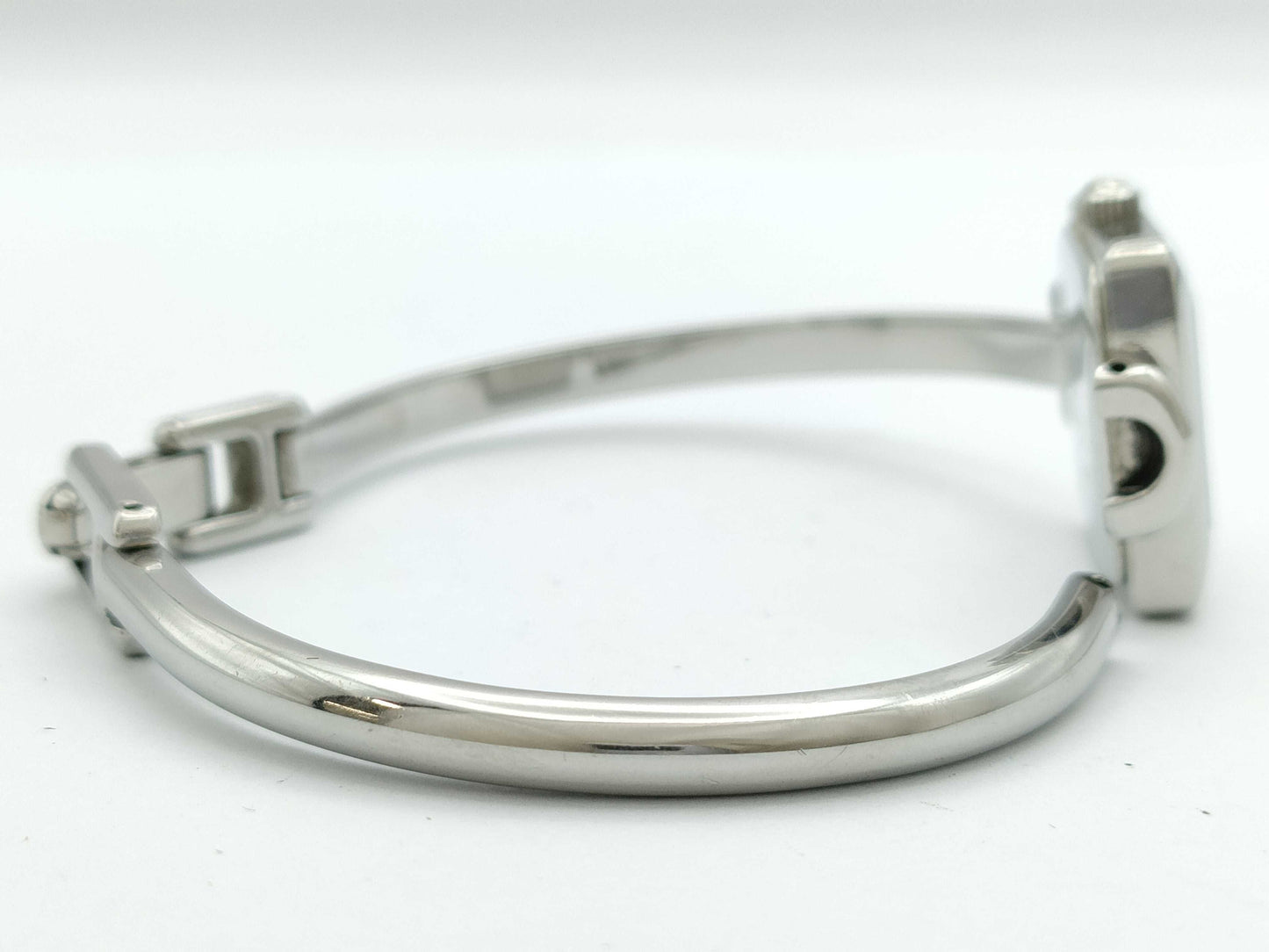 GUCCI Bangle Watch 1900L 0106390 Quartz Silver Dial Non-Working/No Operational Guarantee Women's Watch