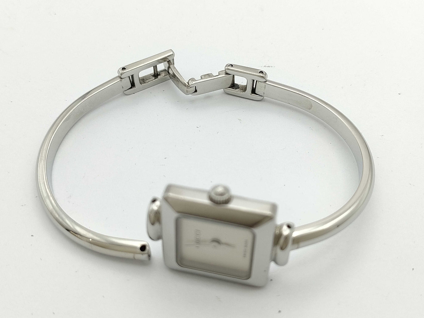 GUCCI Bangle Watch 1900L 0106390 Quartz Silver Dial Non-Working/No Operational Guarantee Women's Watch