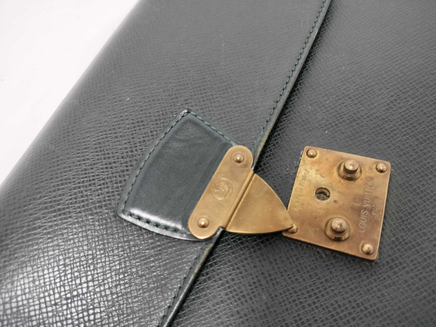 LOUIS VUITTON M30194 Taiga LV Taiga Pochette Clado M30194 Second Bag