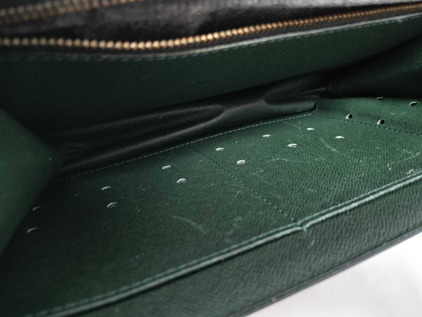 LOUIS VUITTON M30194 Taiga LV Taiga Pochette Clado M30194 Second Bag
