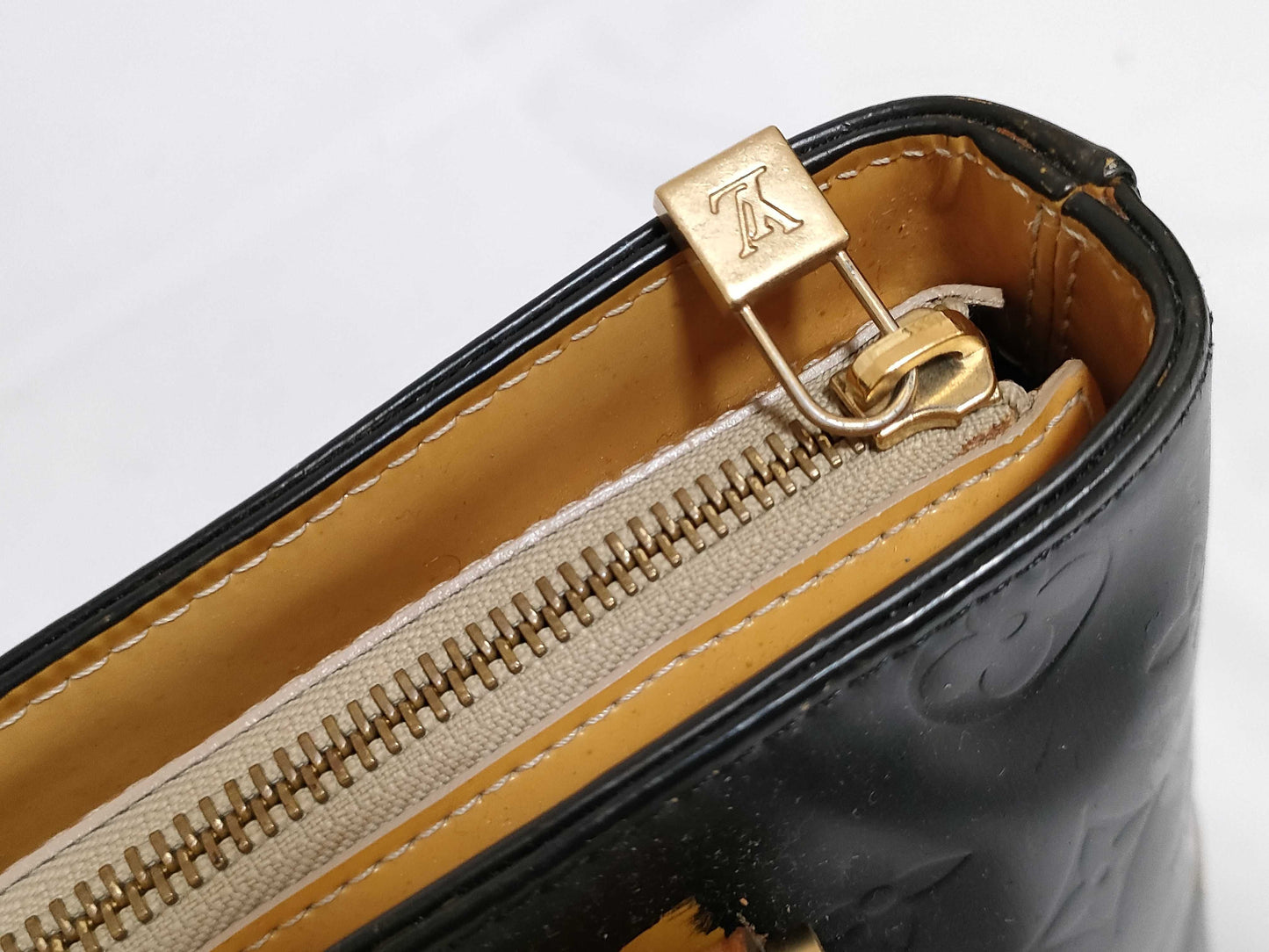 LOUIS VUITTON Vernis LV Vernis Houston M91121 LW1909 Handbag