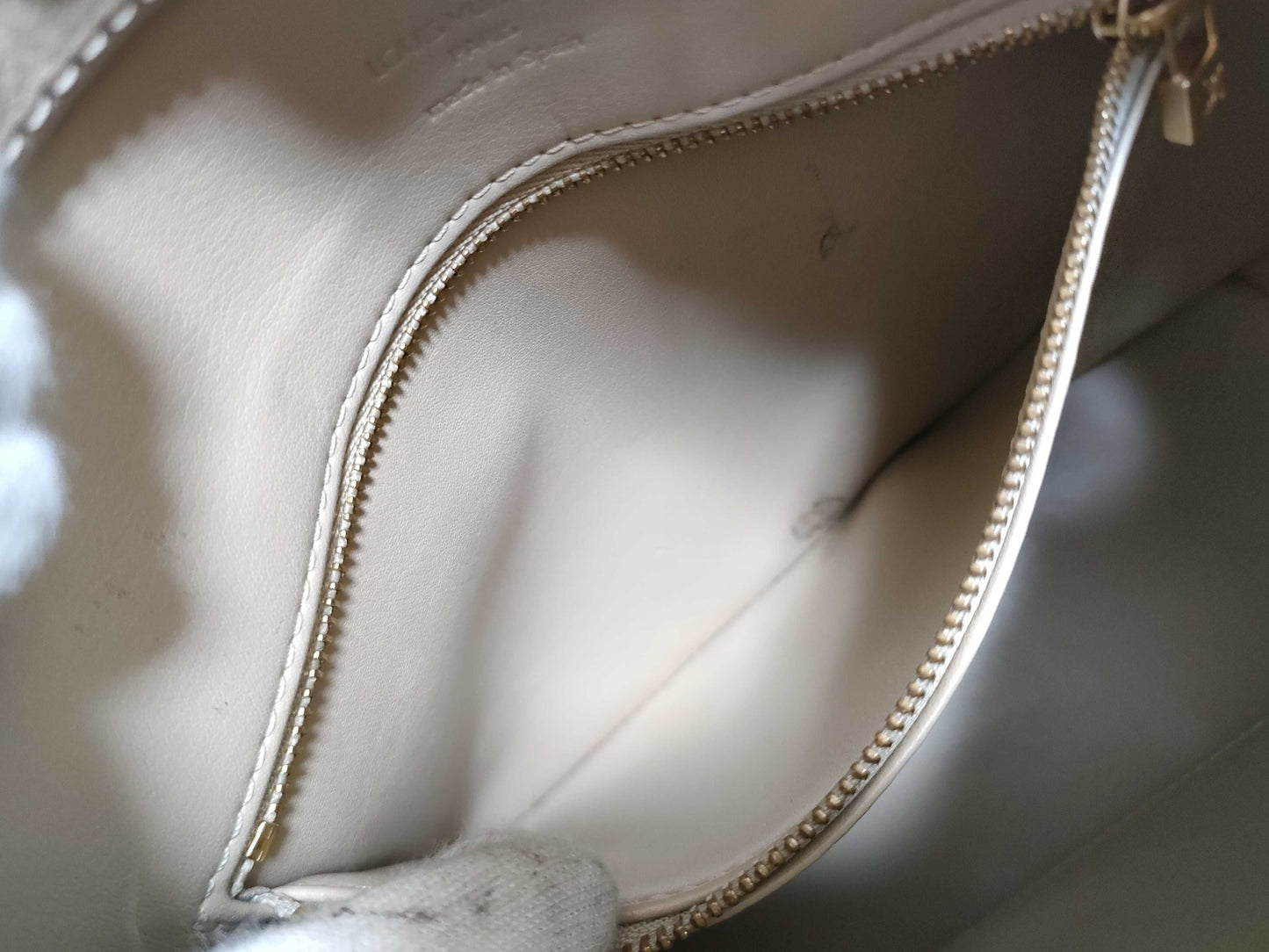 LOUIS VUITTON Vernis LV Vernis Houston M91121 LW1909 Handbag