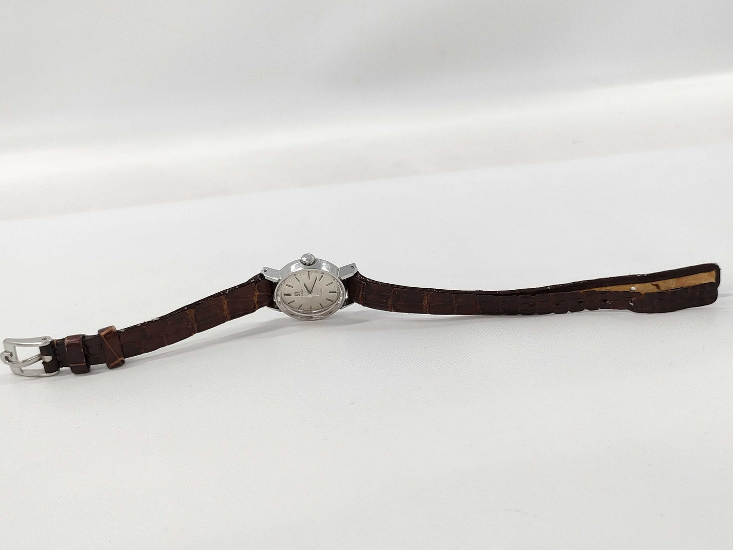 OMEGA De Ville Hand-Wound Women's Watch