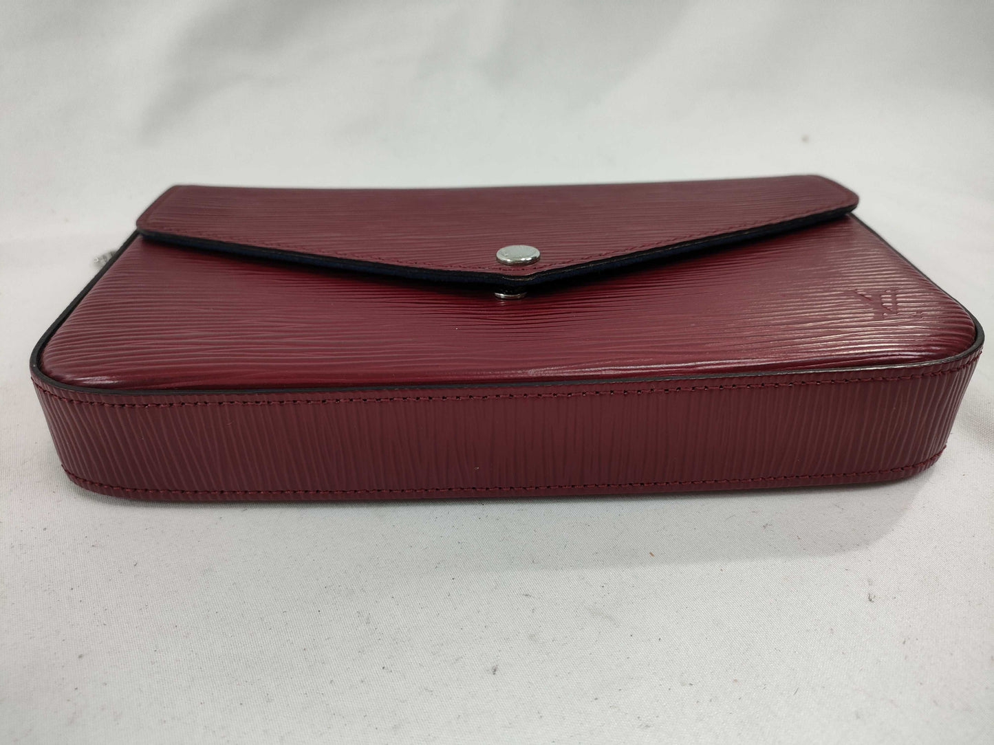 LOUIS VUITTON Epi Pochette Felicie Shoulder Bag