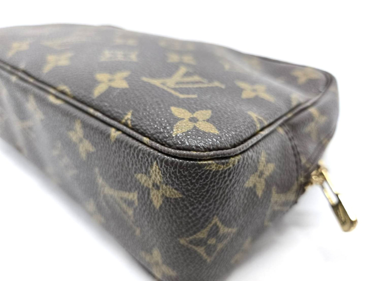 LOUIS VUITTON Monogram True Toilet 23 M47524 Pouch