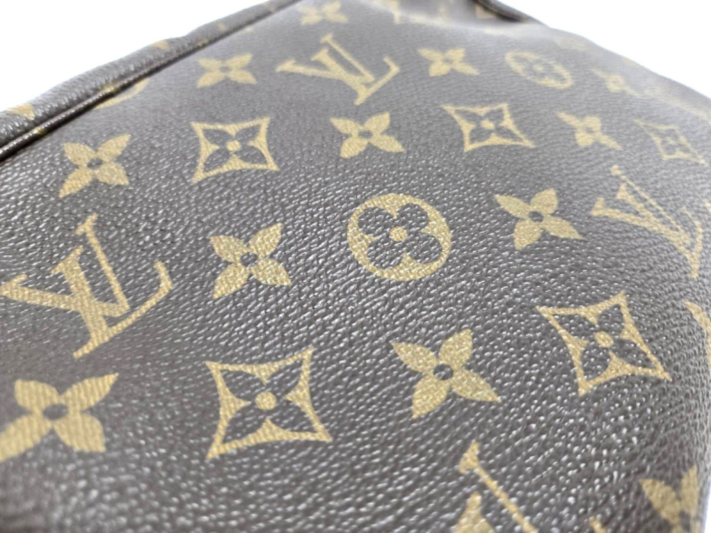 LOUIS VUITTON Monogram True Toilet 23 M47524 Pouch