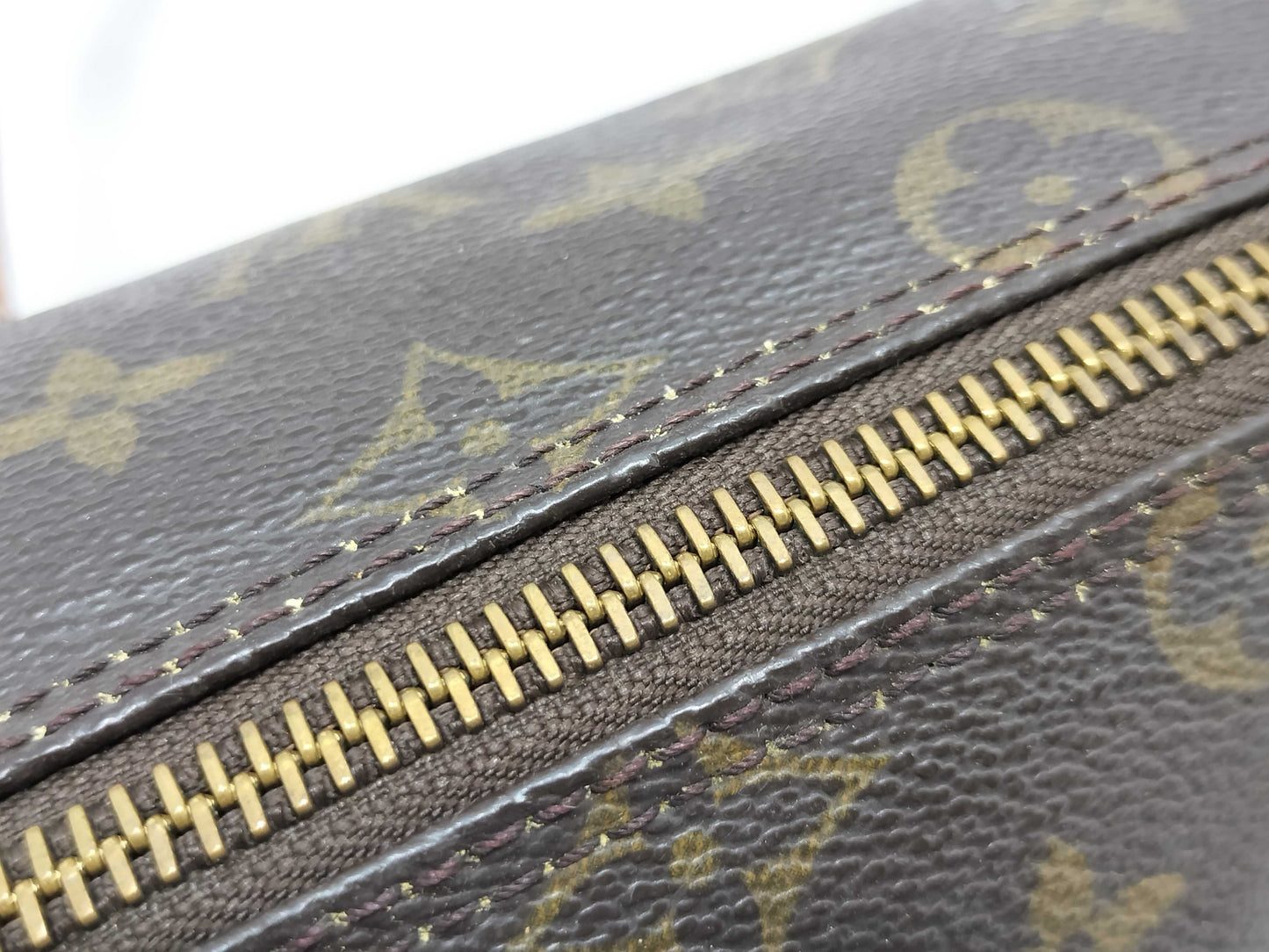 LOUIS VUITTON Monogram Papillon Handbag