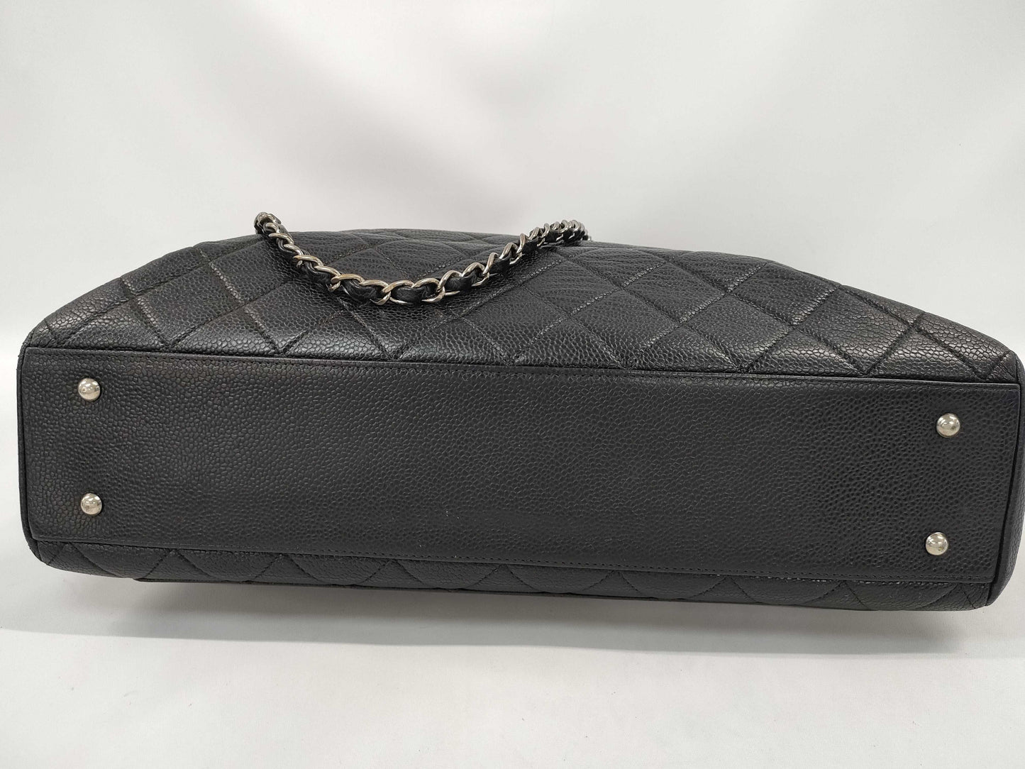 CHANEL Caviar Skin Chain Tote Bag