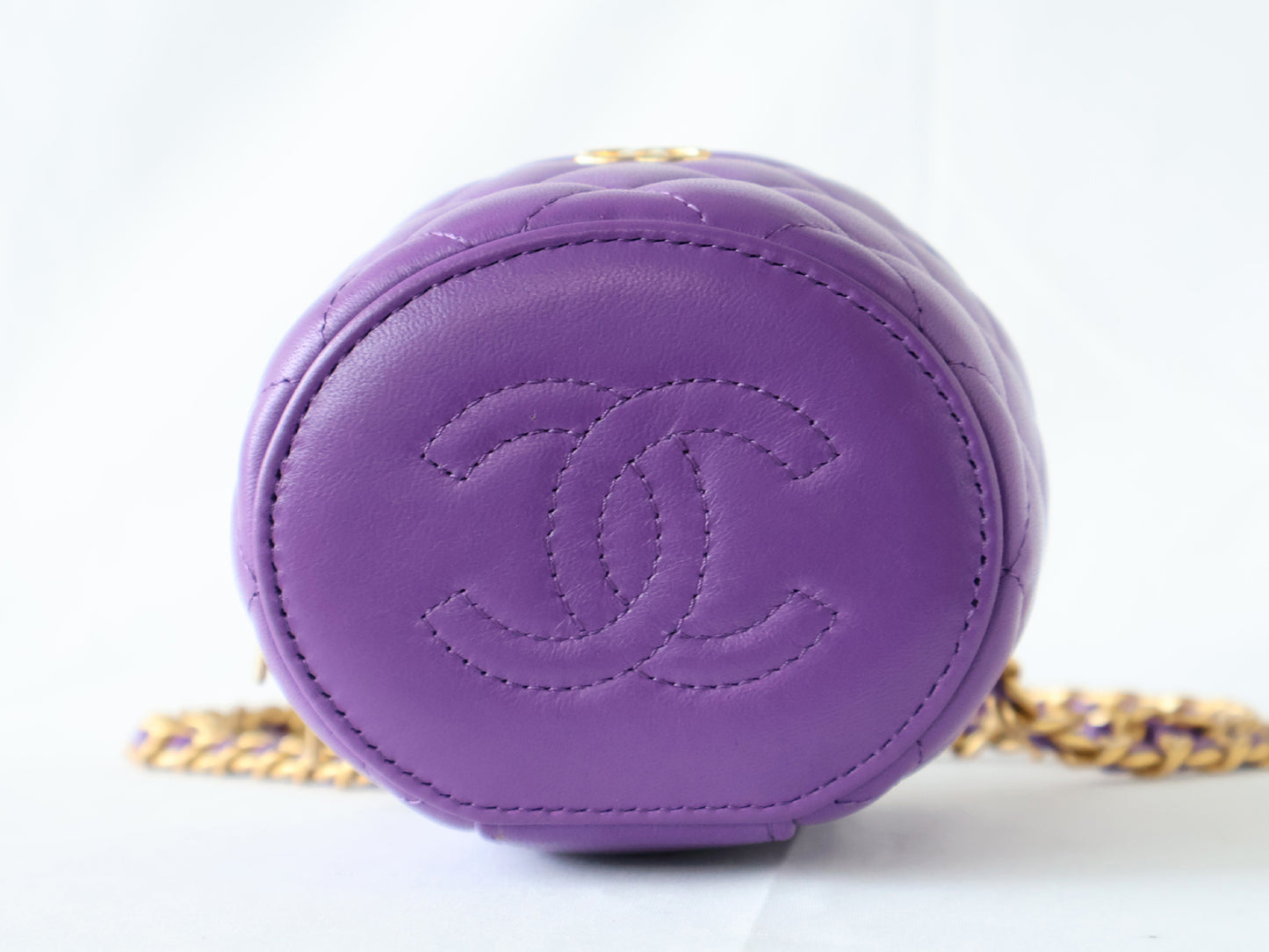 CHANEL Matelasse Lambskin Vanity Bag with Plaque, 2-Way Chain Shoulder Bag, Purple