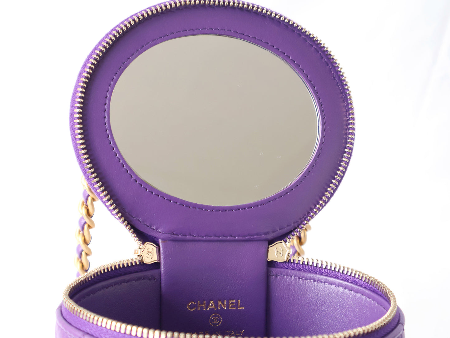 CHANEL Matelasse Lambskin Vanity Bag with Plaque, 2-Way Chain Shoulder Bag, Purple