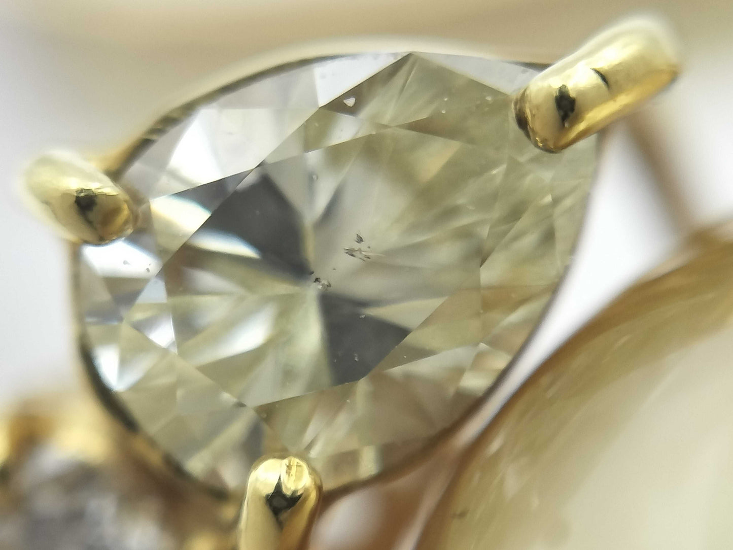 White South Sea Pearl, Diameter: Approx. 13.1mm, D1.35ct, 10.6g, 18K Gold Ring