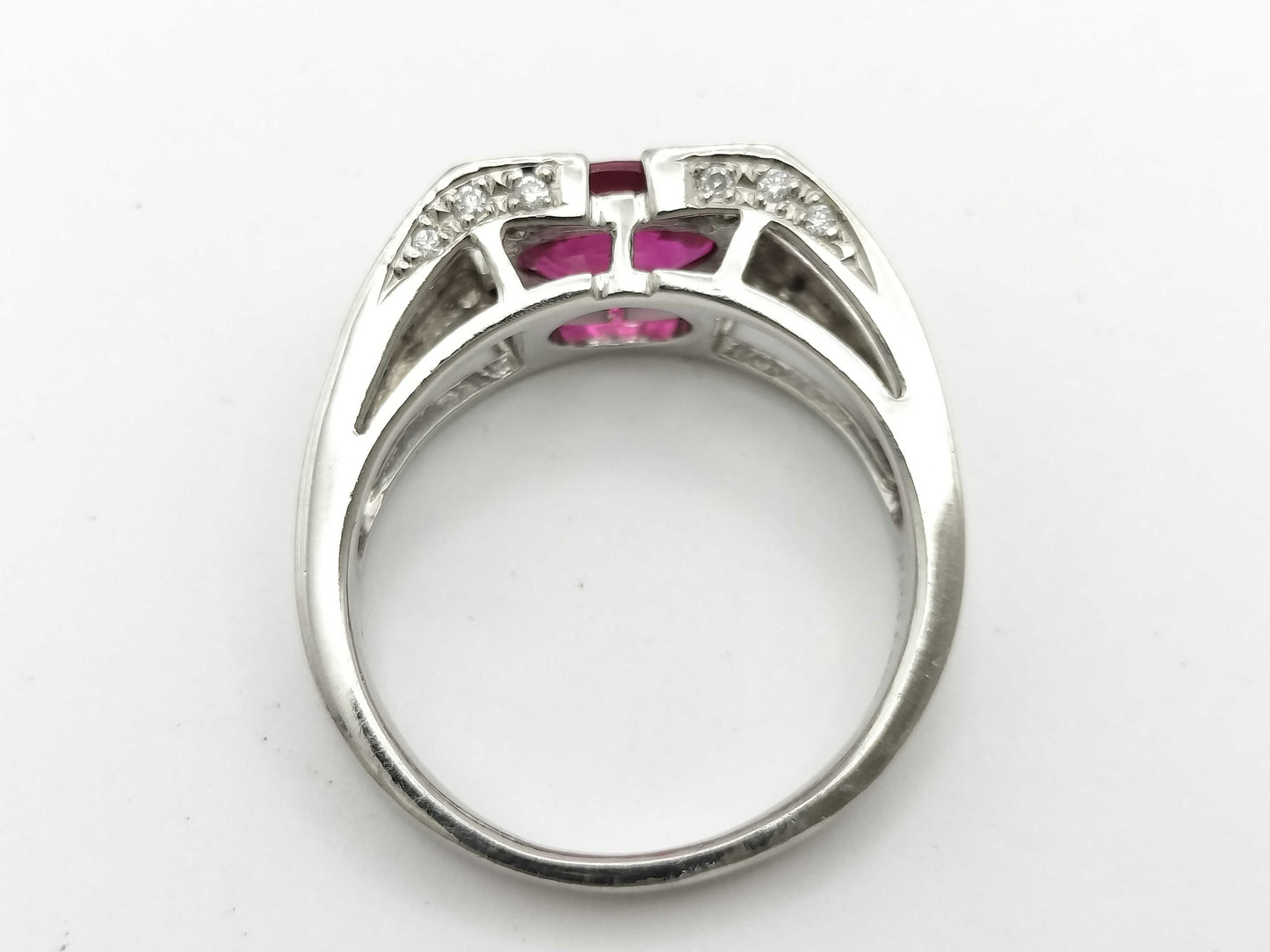 R2.28ct D0.24ct PT900 9.1g Ring