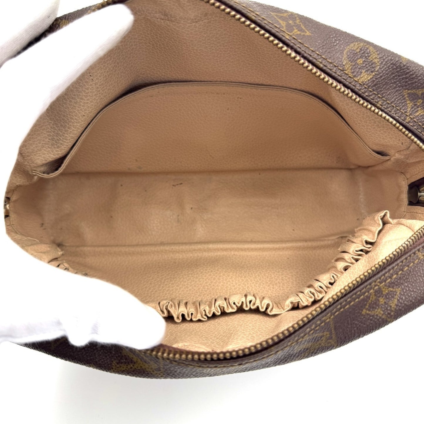 LOUIS VUITTON Monogram True Toilet Pouch
