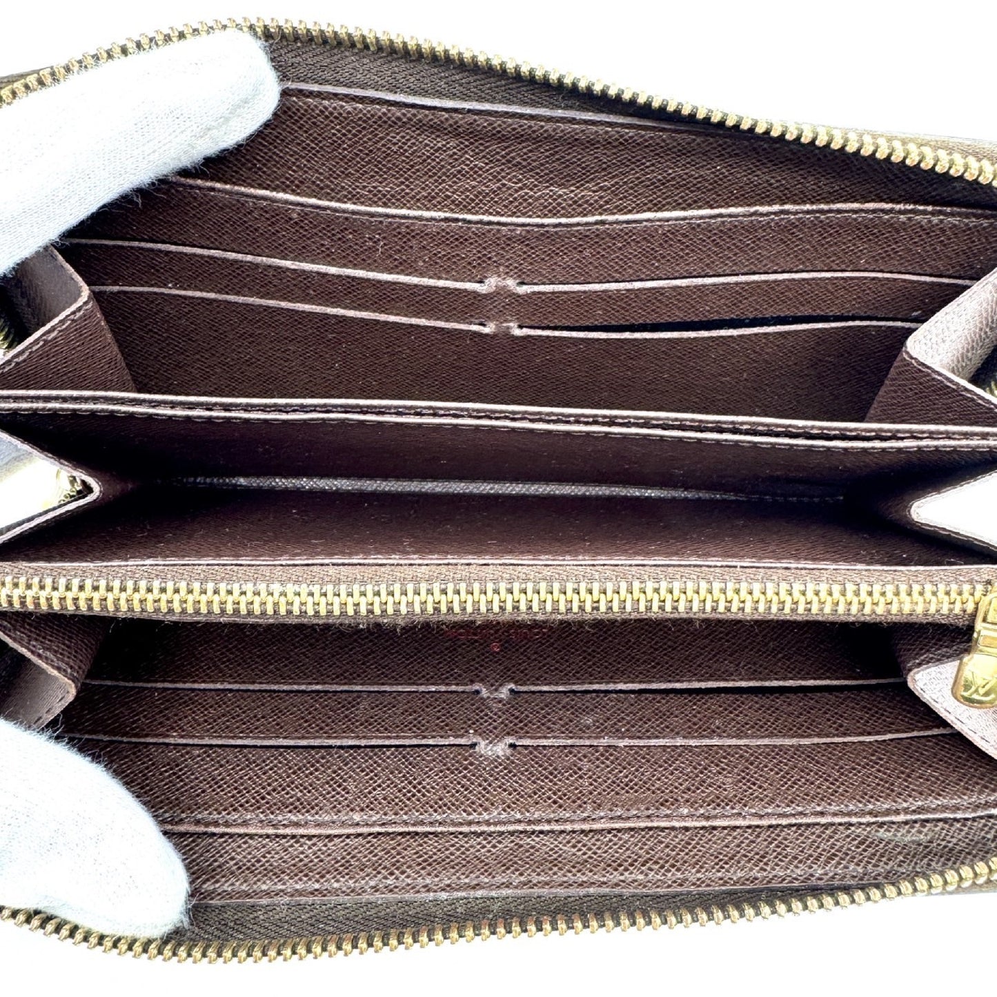 LOUIS VUITTON Damier Zippy Wallet