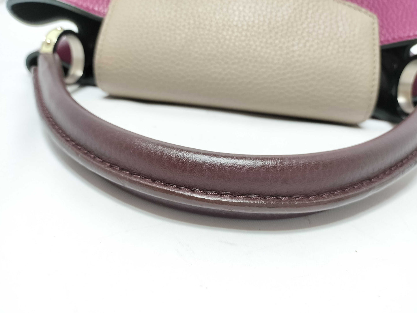 LOUIS VUITTON M94387 Capucines MM Fuchsia Pink Beige Brown Handbag