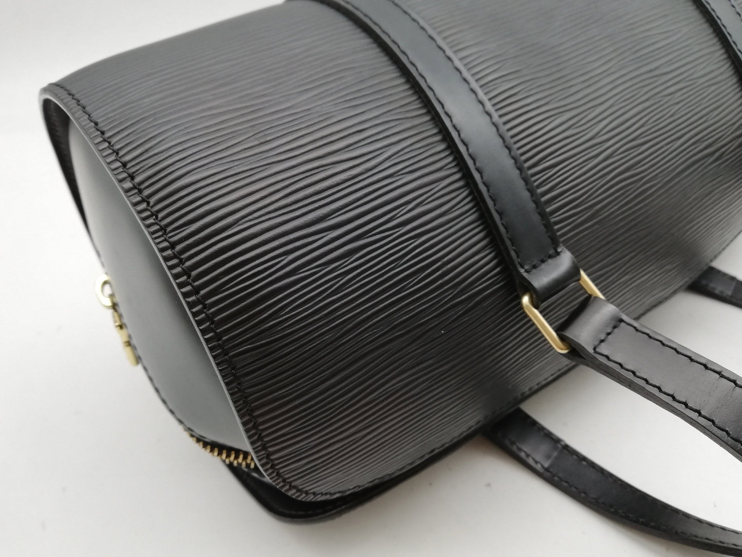LOUIS VUITTON Epi Soufflot M52222 Noir Handbag with Pouch