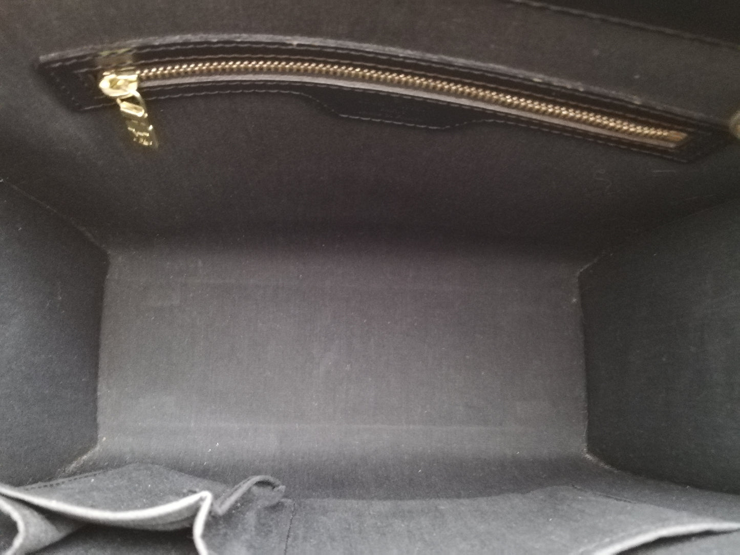LOUIS VUITTON Epi Figari MM M52002 Noir Handbag