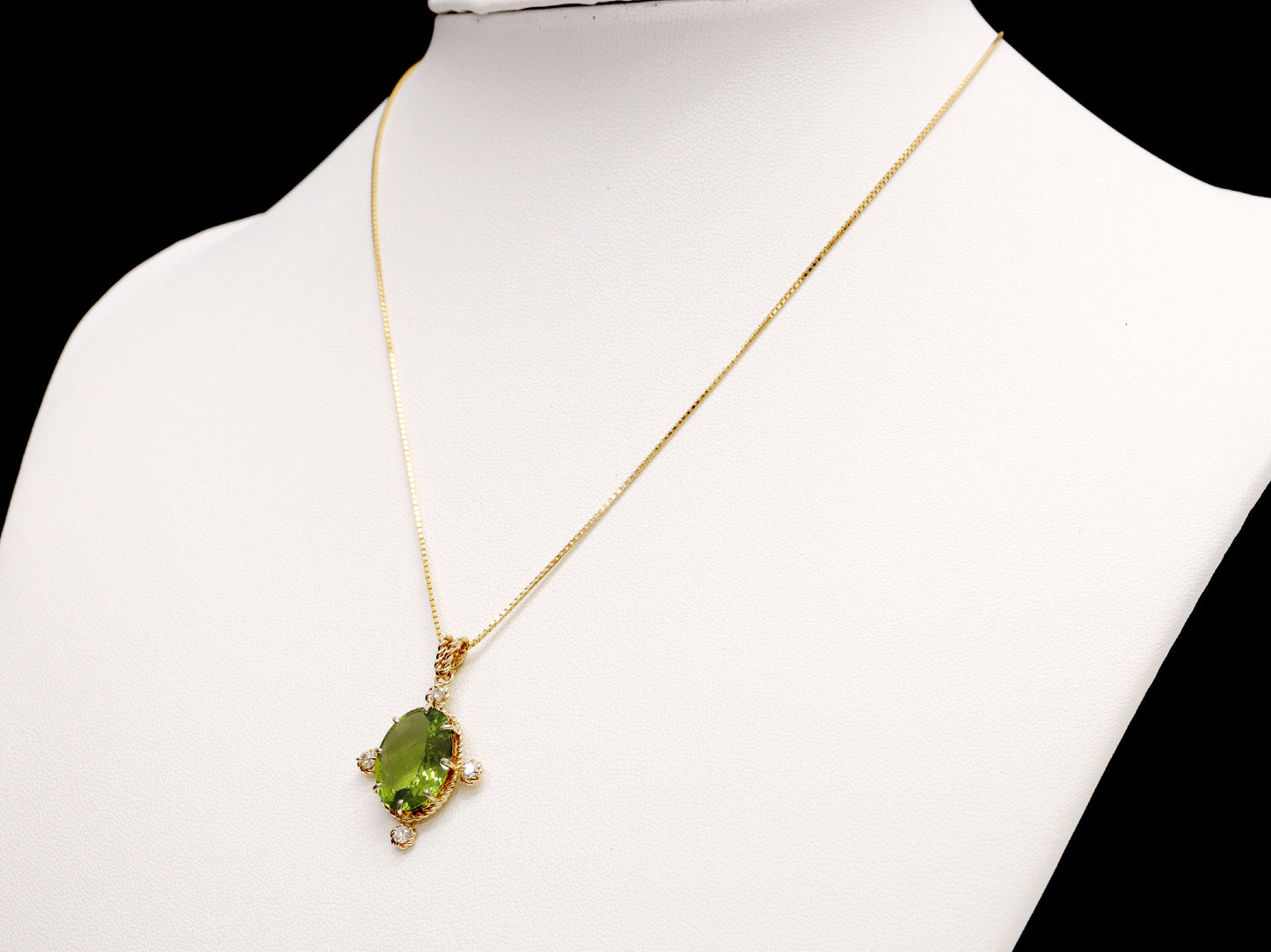 PE 5.39ct D 0.12ct K18 5.6g Necklace