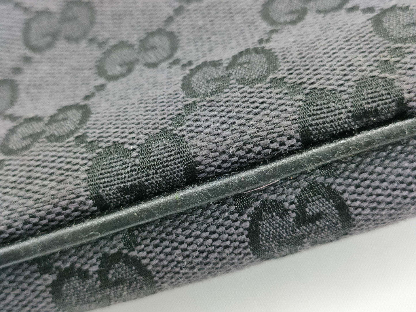GUCCI GG Canvas Handbag with Accessory Pouch and Leather GG Pattern