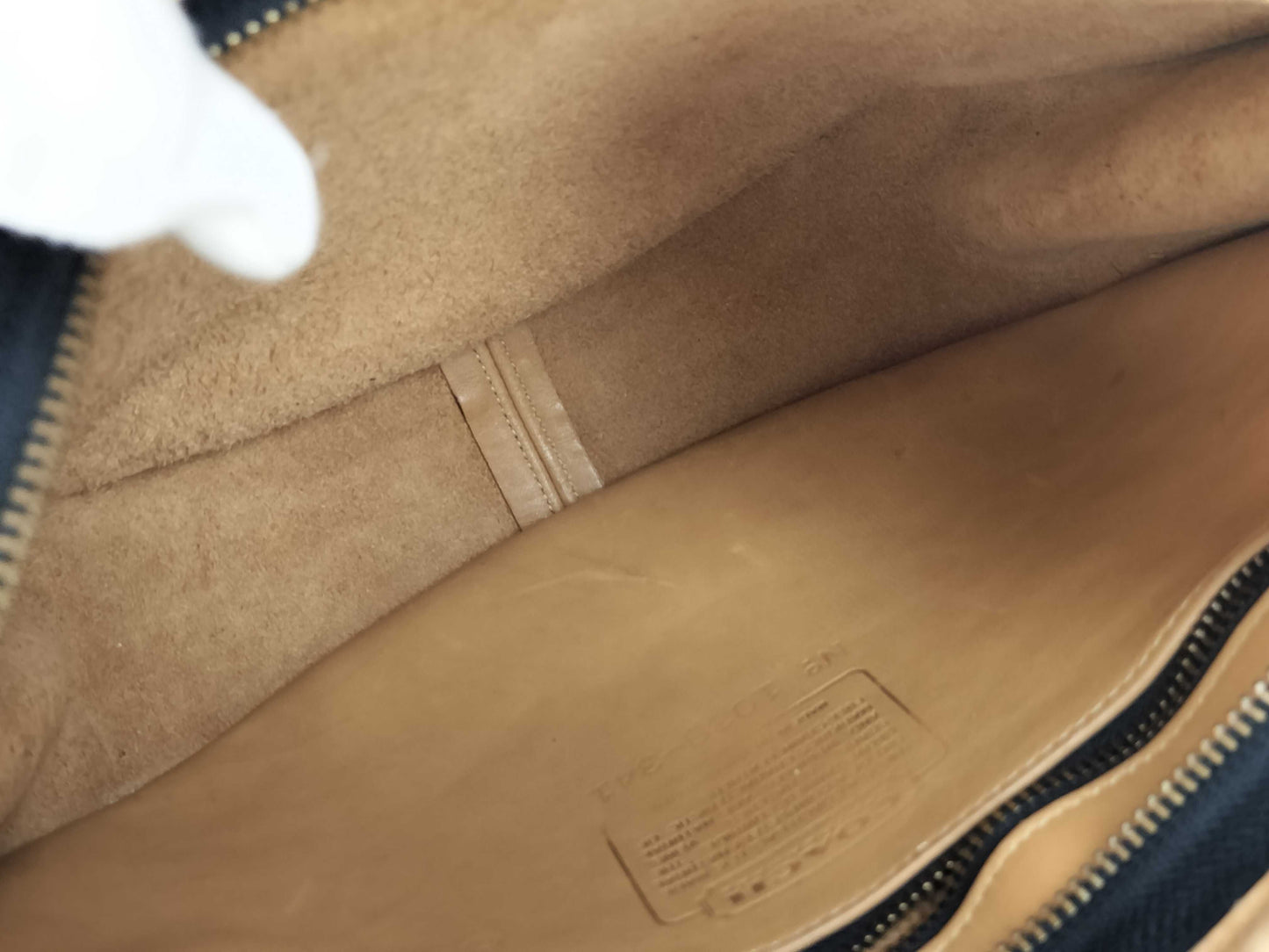 COACH shoulder bag in beige leather