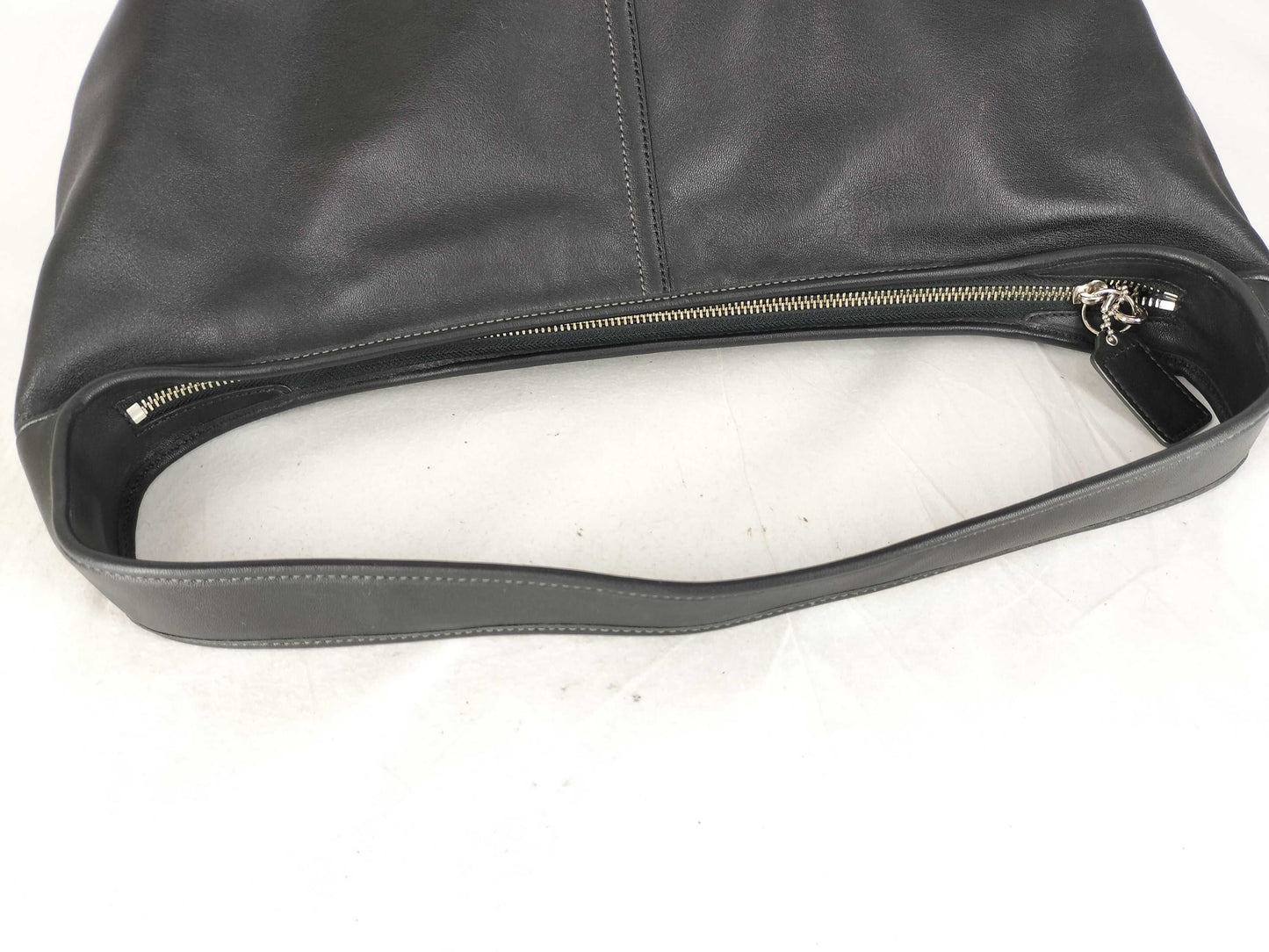 COACH one-shoulder leather black shoulder bag