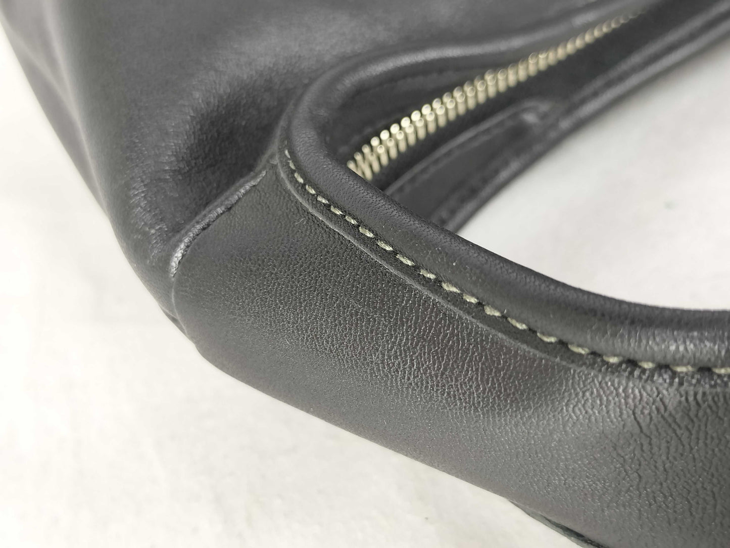 COACH one-shoulder leather black shoulder bag