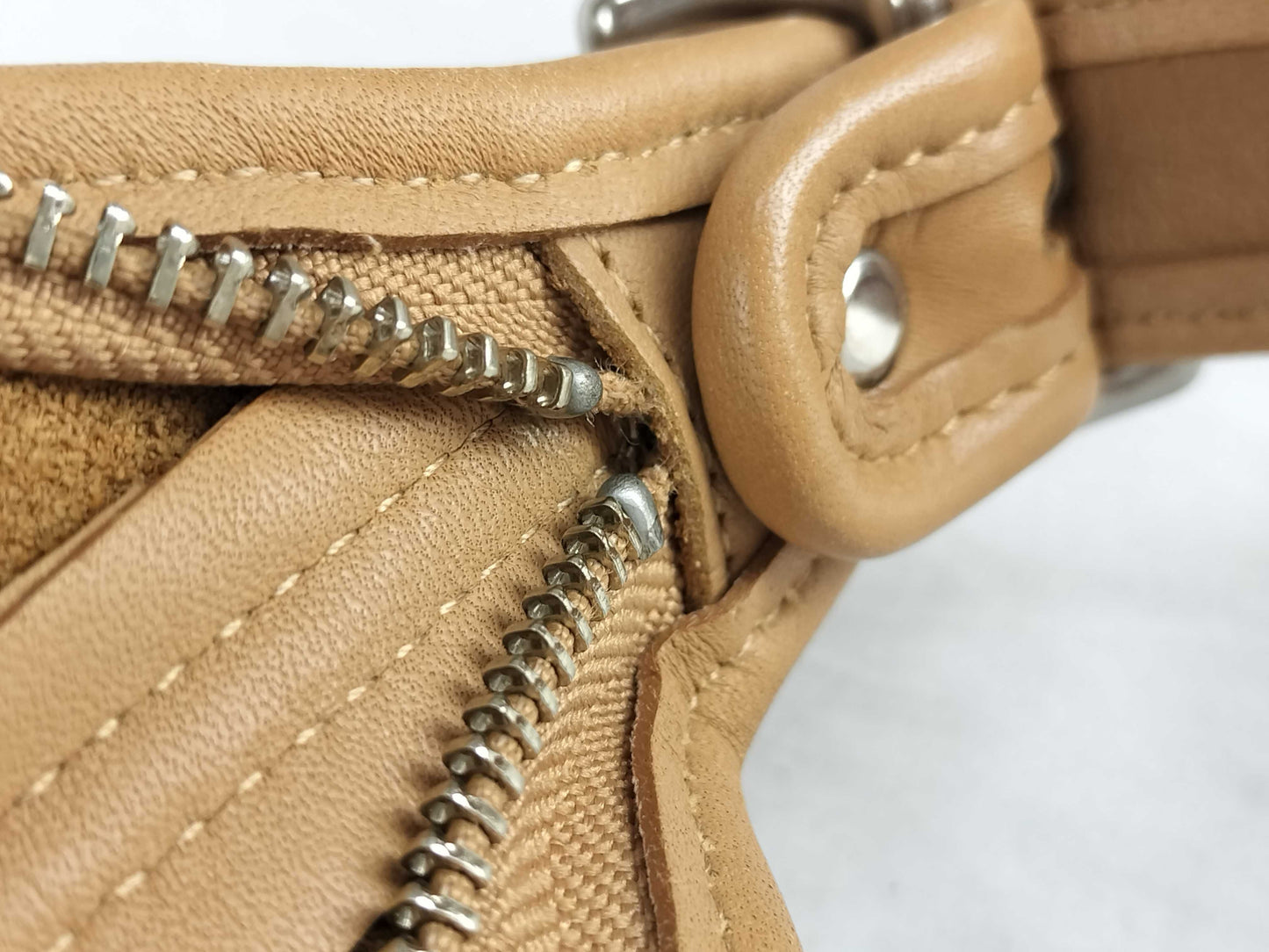 COACH shoulder bag in beige leather