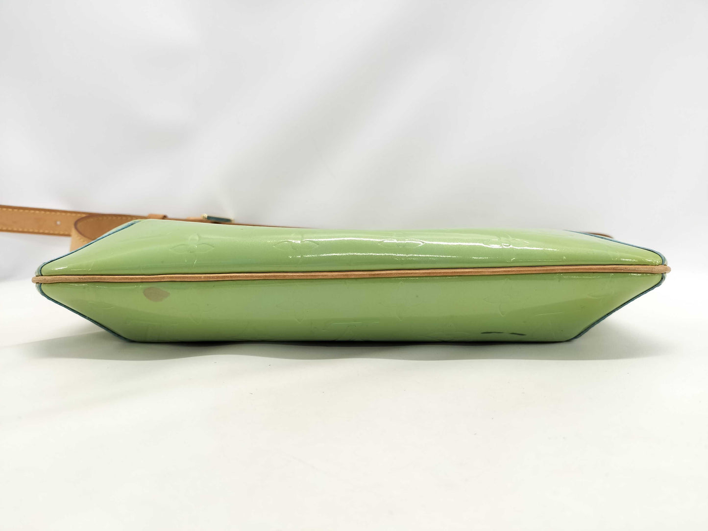 LOUIS VUITTON Vernis Thompson Street Shoulder Bag