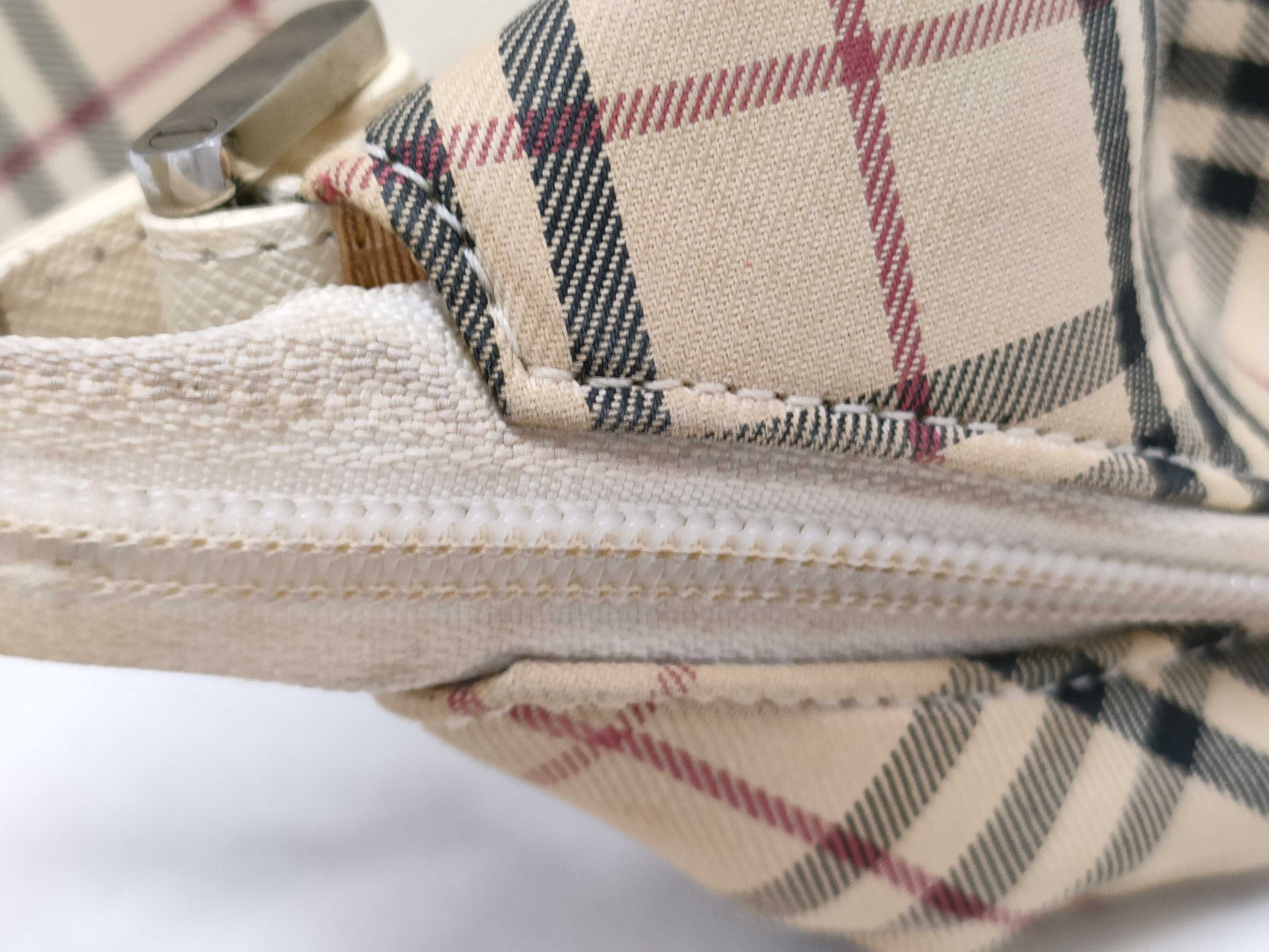 BURBERRY Nova Chuck Handbag Bag