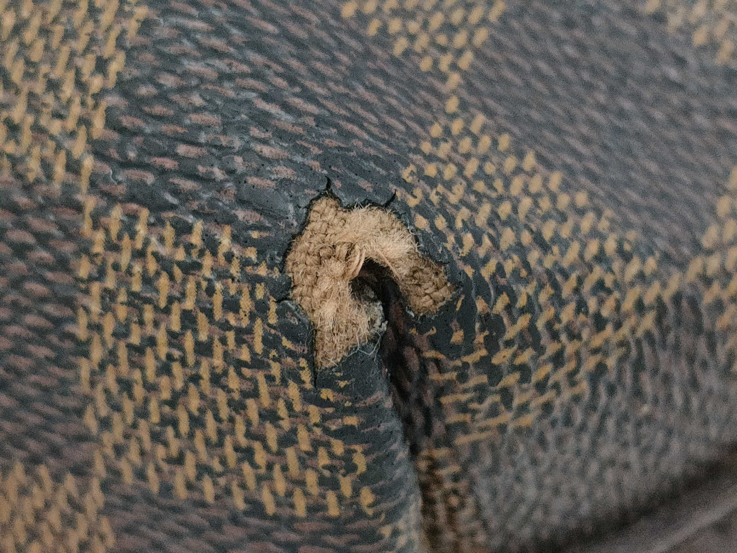 LOUIS VUITTON Damier Lovo PM Shoulder Bag