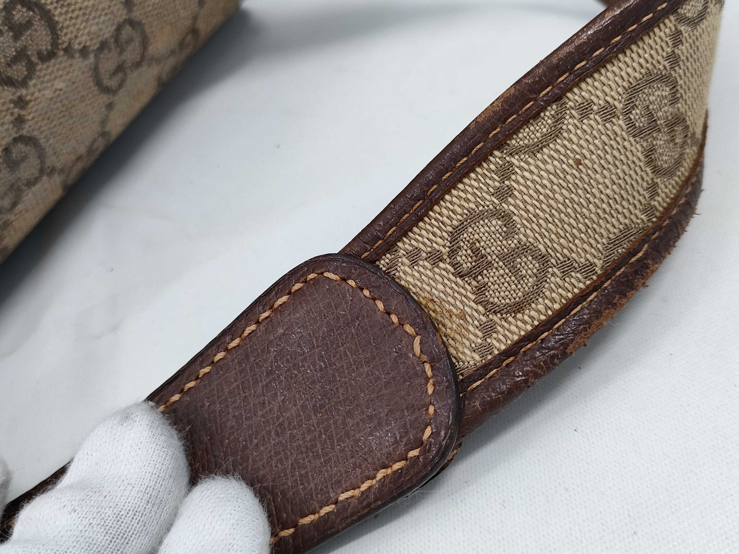GUCCI GG Canvas Shoulder Bag