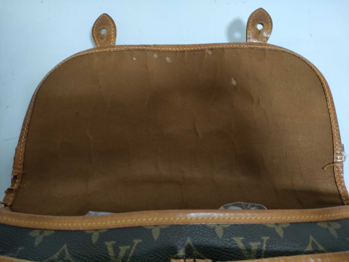 LOUIS VUITTON RFID Unverifiable Monogram Louis Vuitton Gibessiere MM M42247/AR1901 Shoulder Bag with Torn Shoulder Strap