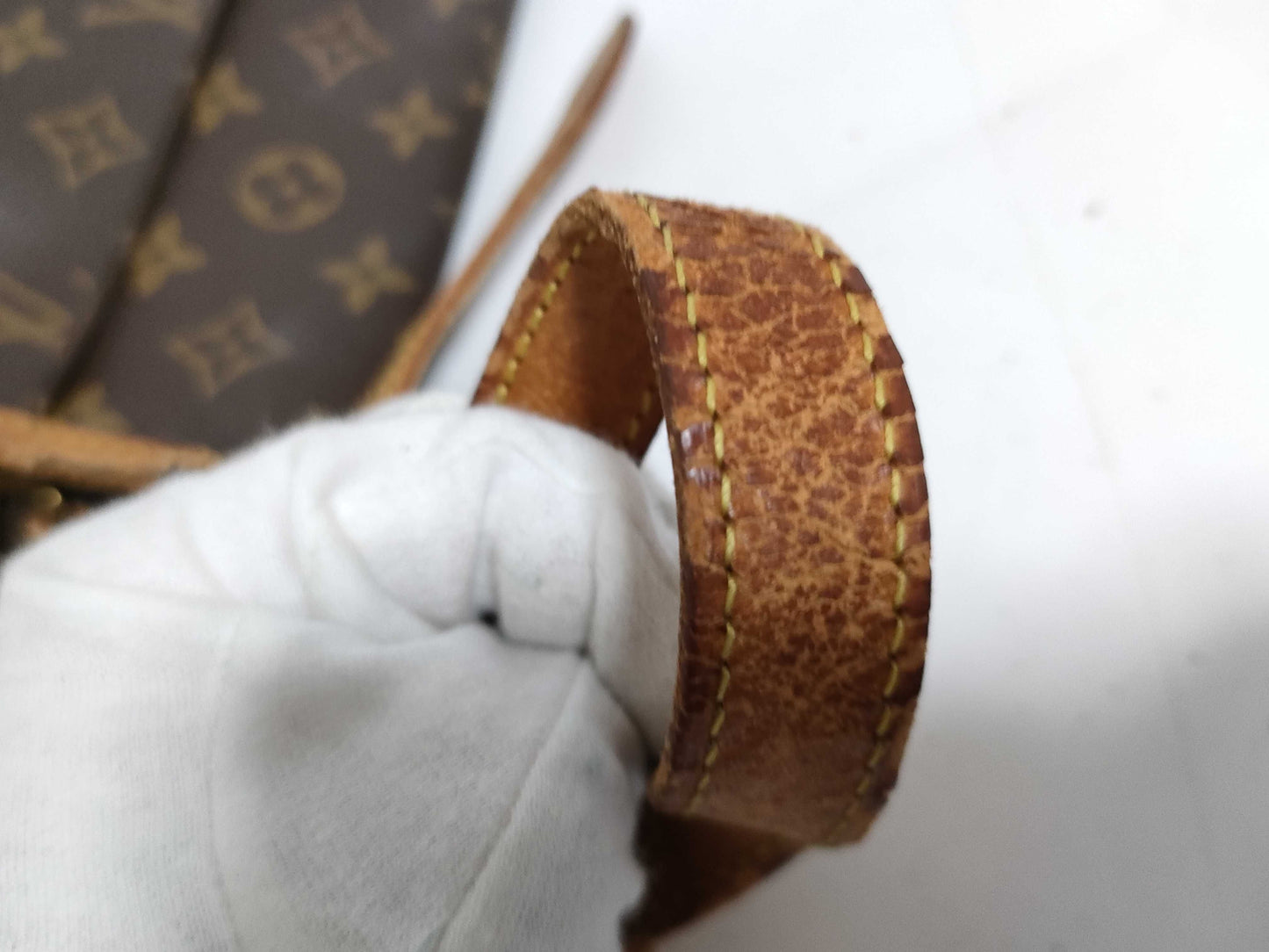 LOUIS VUITTON RFID Unverifiable Monogram Louis Vuitton Gibessiere MM M42247/AR1901 Shoulder Bag with Torn Shoulder Strap