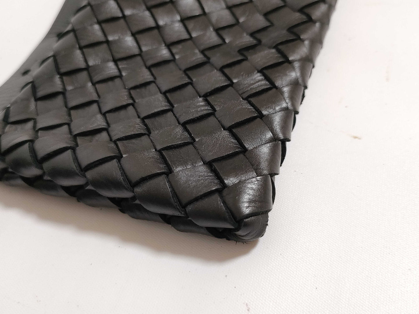 BOTTEGA VENETA Intrecciato Shoulder Bag Phone Shoulder Bag