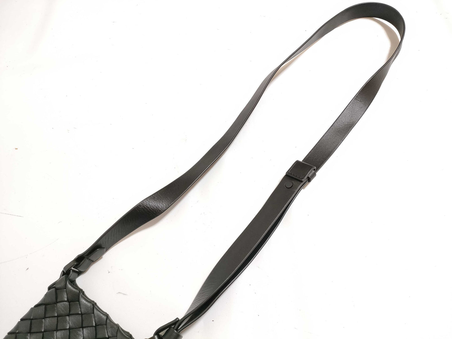 BOTTEGA VENETA Intrecciato Shoulder Bag Phone Shoulder Bag