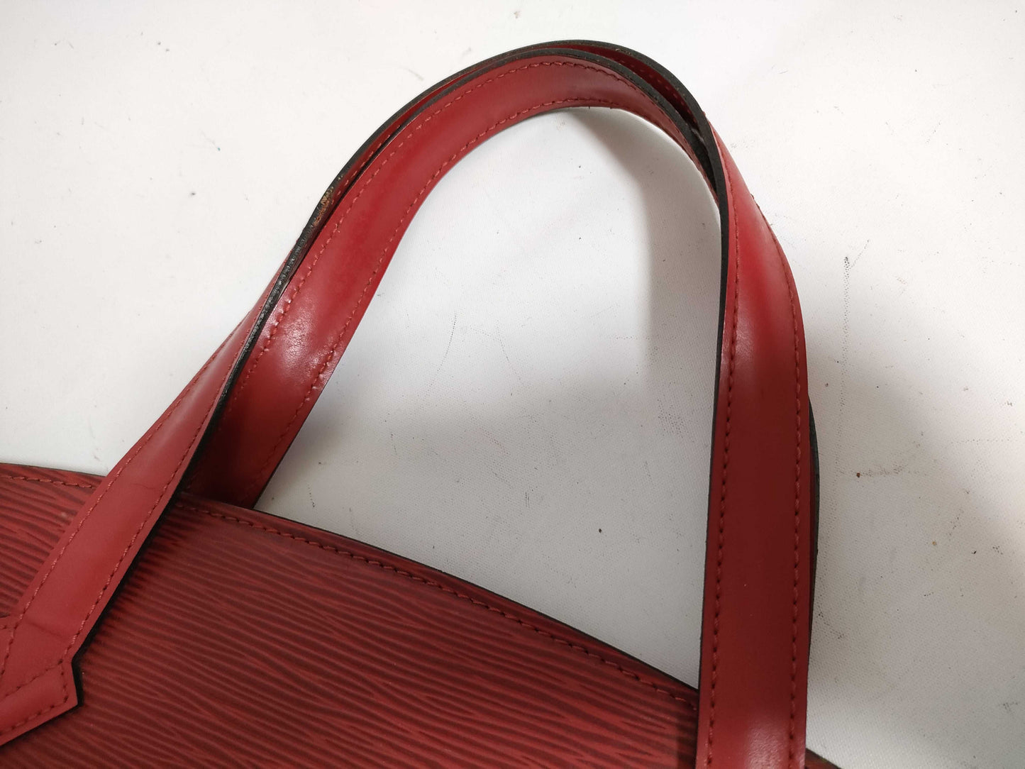 LOUIS VUITTON RFID serial number verification failed. Louis Vuitton Epi Saint-Jacques M5227/VI0945 Red Handbag.