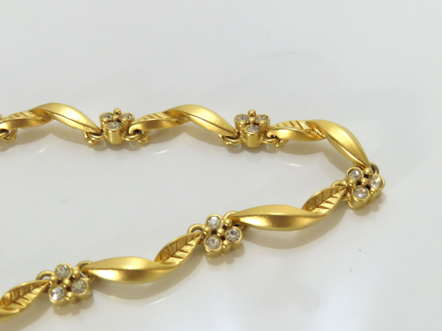 NINA RICCI Earrings and Necklace Set