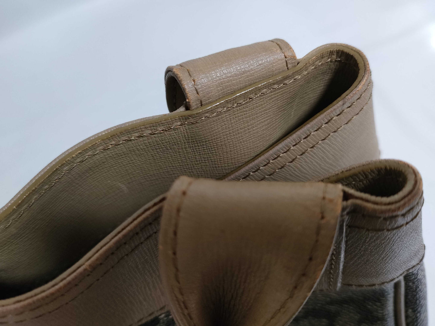 Yves Saint Laurent tote bag, dust bag, tote bag