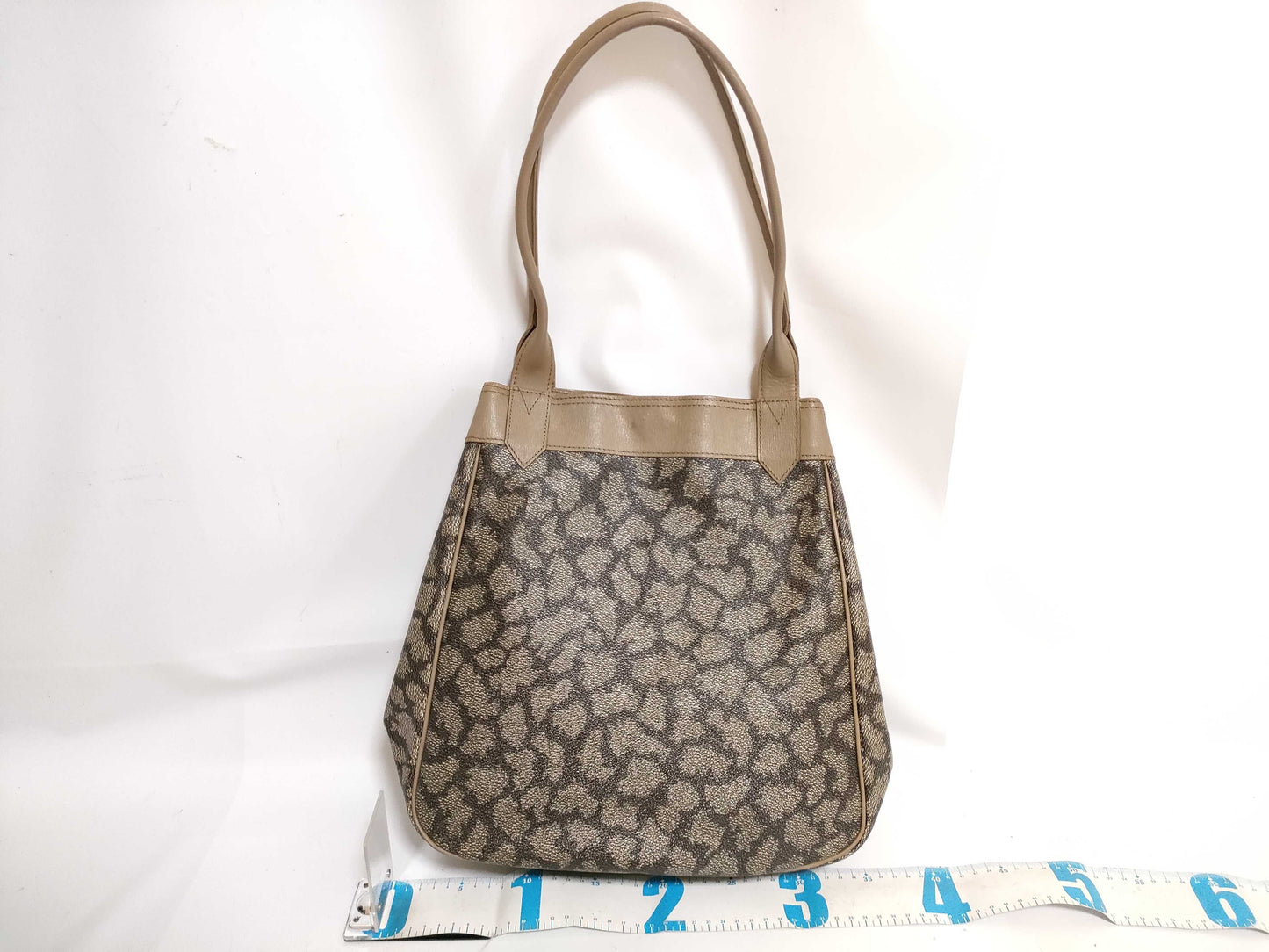 Yves Saint Laurent tote bag, dust bag, tote bag