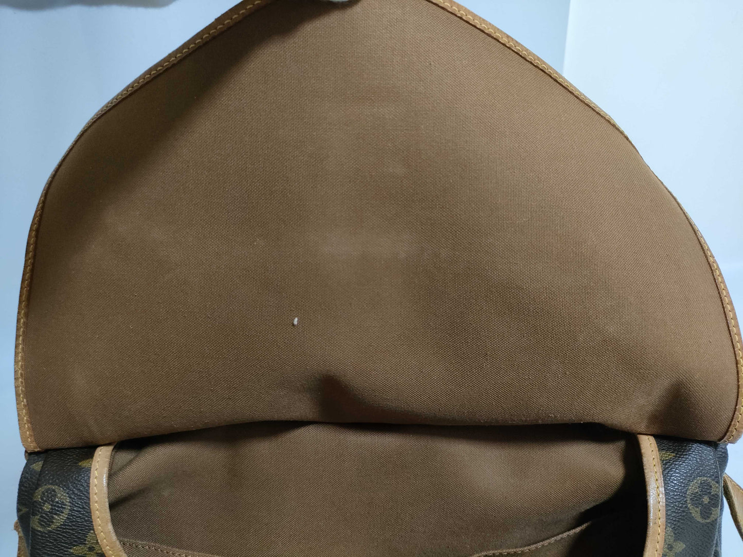 LOUIS VUITTON RFID Unverifiable Monogram Louis Vuitton Monogram Saumur 35 Shoulder Bag M42254/AR0922