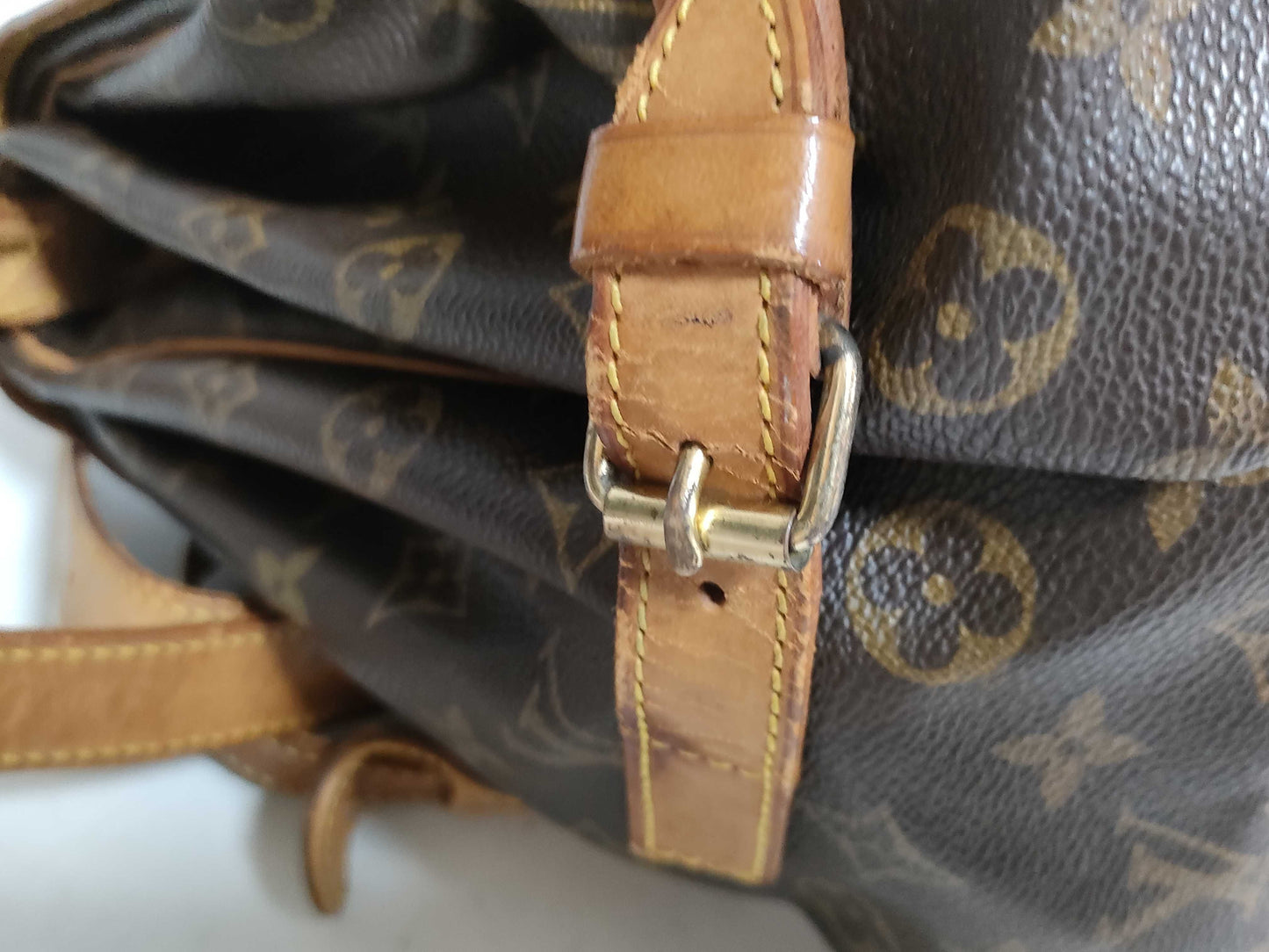 LOUIS VUITTON RFID Unverifiable Monogram Louis Vuitton Monogram Saumur 35 Shoulder Bag M42254/AR0922
