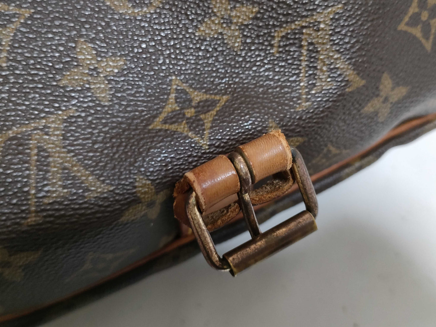 LOUIS VUITTON RFID Unverifiable Monogram Louis Vuitton Monogram Saumur 35 Shoulder Bag M42254/AR0922