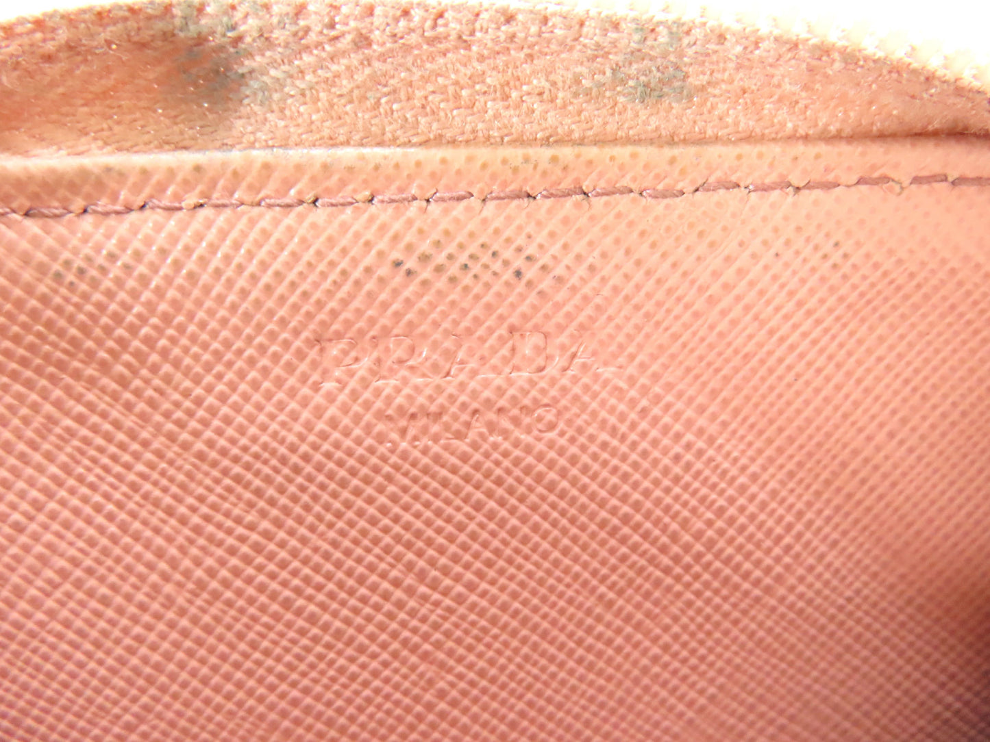 PRADA Saffiano Coin Case