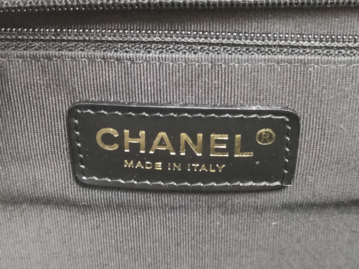 CHANEL CHANEL Chain Tote Bag