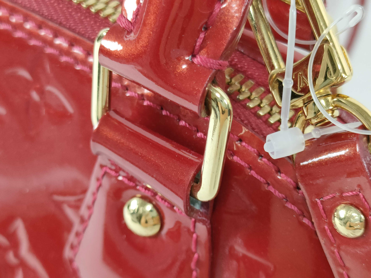 LOUIS VUITTON RFID Verified AA1104 Vernis LOUIS VUITTON Alma BB Handbag