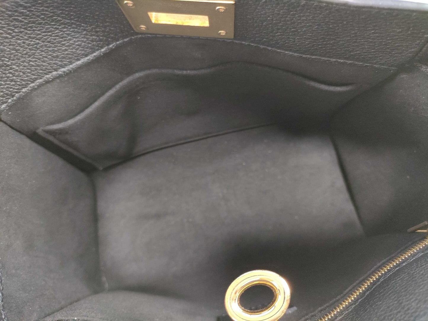 LOUIS VUITTON RFID Verified, Serial Number Unverified LOUIS VUITTON On My Side PM Handbag