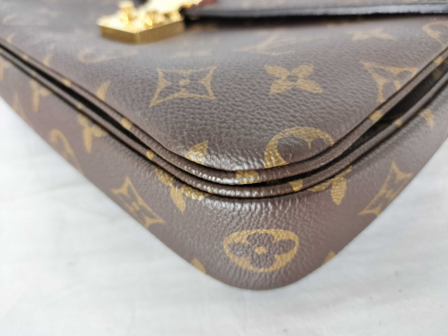 LOUIS VUITTON Monogram Pochette Metis MM Shoulder Bag