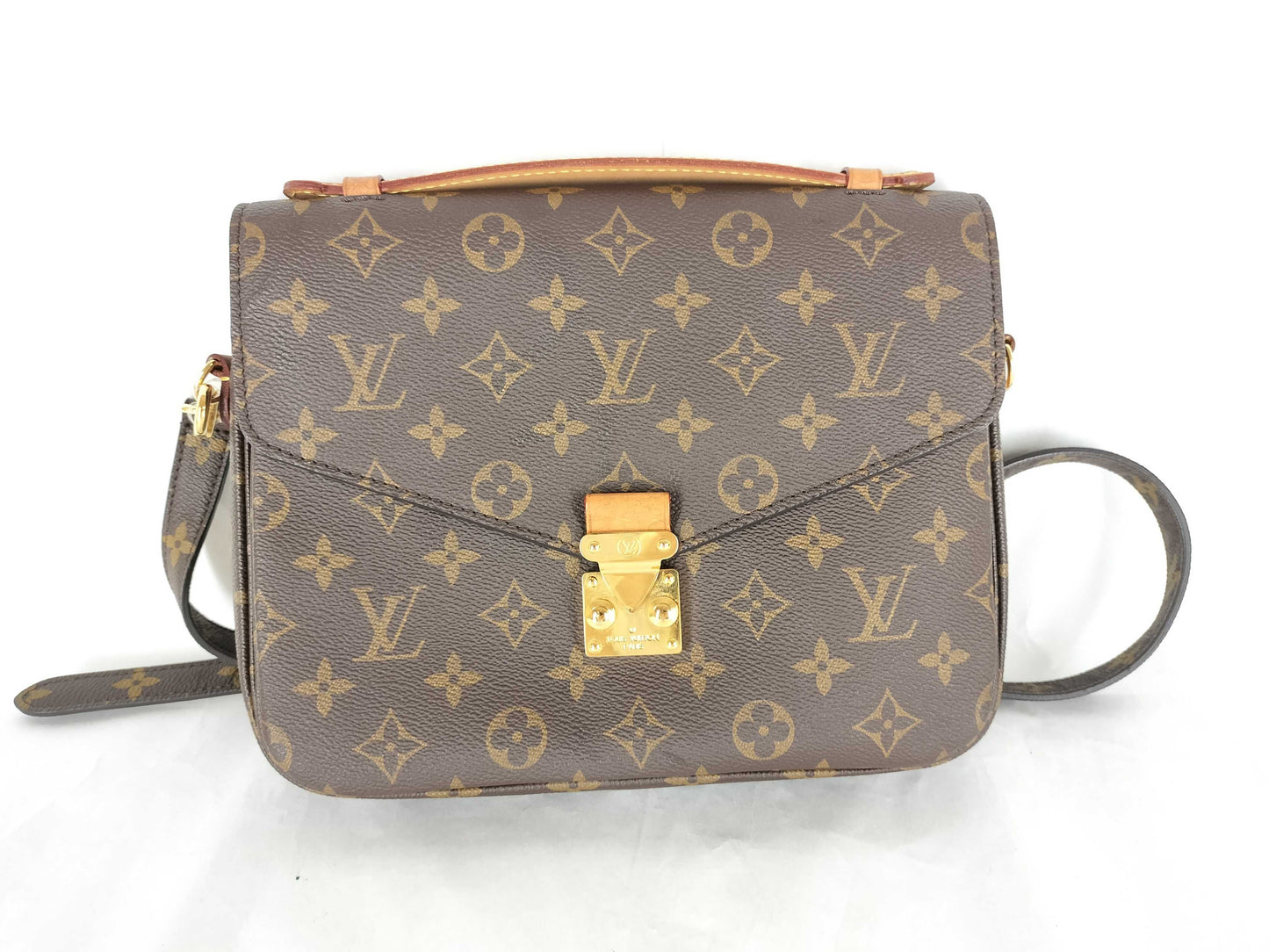 LOUIS VUITTON Monogram Pochette Metis MM Shoulder Bag