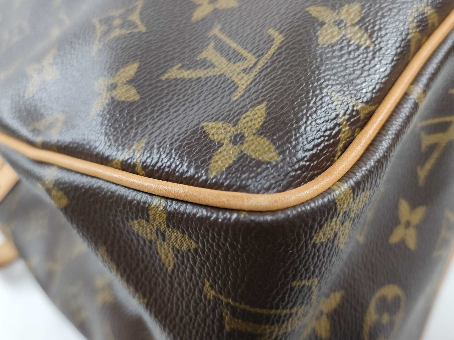 LOUIS VUITTON RFID Unverified CA 0055 Monogram LOUIS VUITTON Batignolles Verte Tote Bag